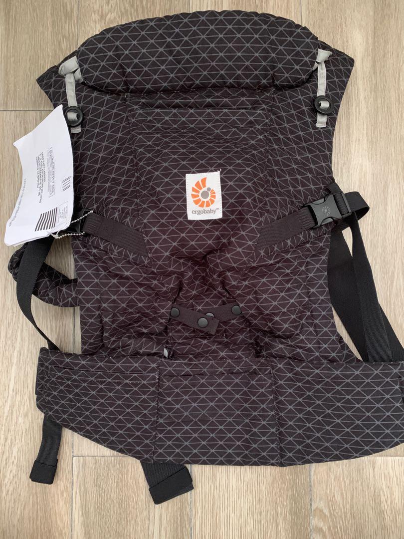 Ergobaby Baby Carrier Adapt Geo Black