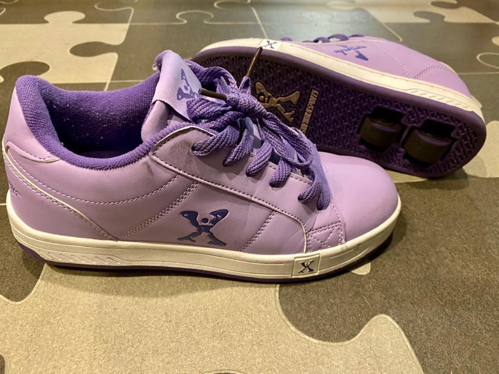 Heelys Shoes Women s Fashion Footwear Flats on Carousell