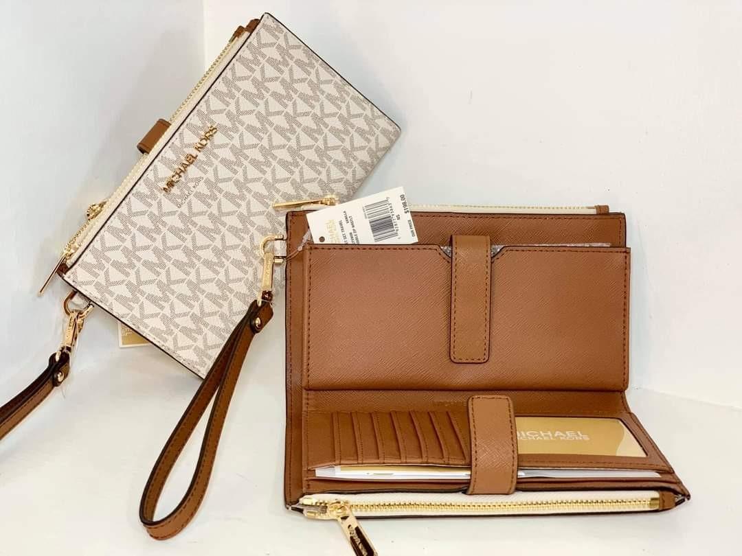 Double zip michael kors wallet hotsell