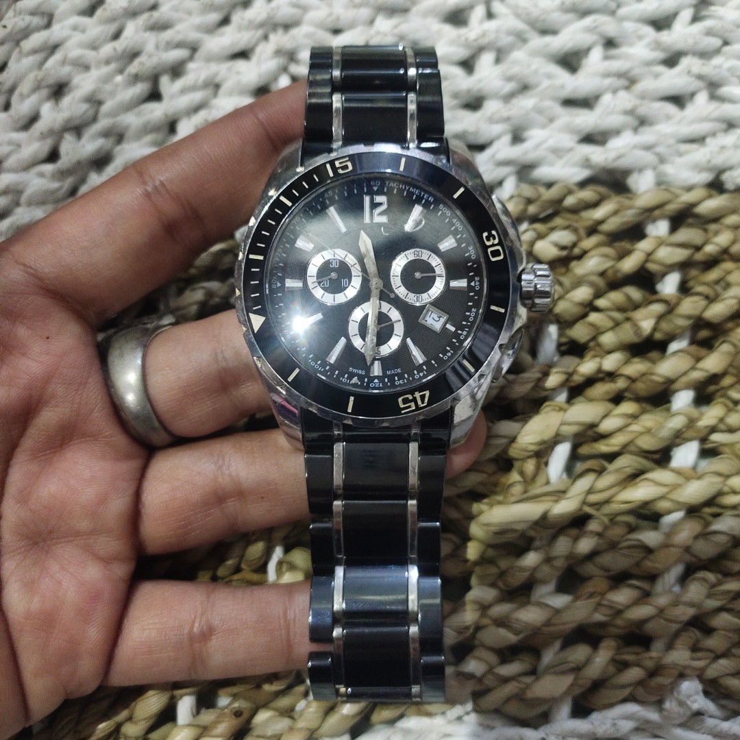 Jam tangan outlet guess collection
