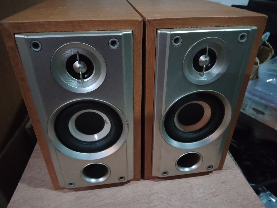 Kenwood 2Way Bass Reflex Speaker System Imported from Jepan, Audio