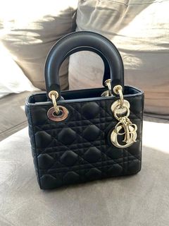（分類：）位於 。 由 jessslyne 提交（商品編號 1065603470，圖片 1）。簡介： 。
