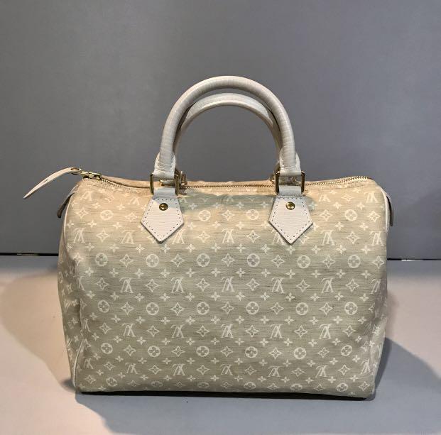 Legit LV Minilin Speedy 30 (Category: Luxury Bags & Wallets) located in Makati City. Submitted by zari2x (Listing ID 1065743776, Image 3). Description: Legit LV Minilin Speedy 30 Bag only Condition 7/10.