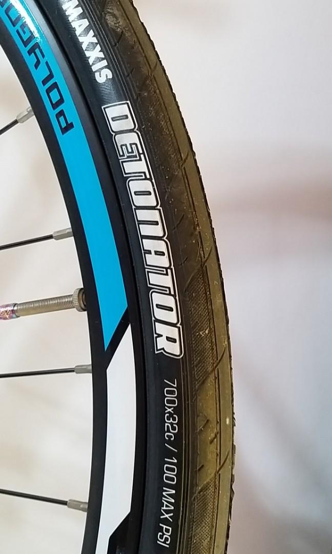 Maxxis detonator clearance 700 x 32c