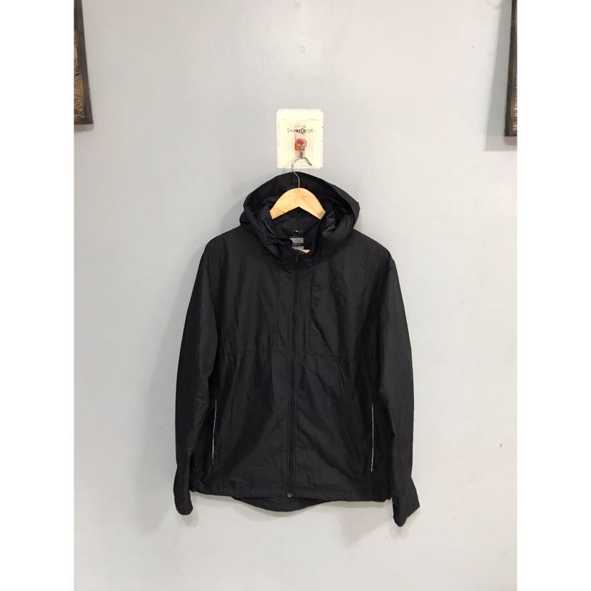 acg storm fit jacket