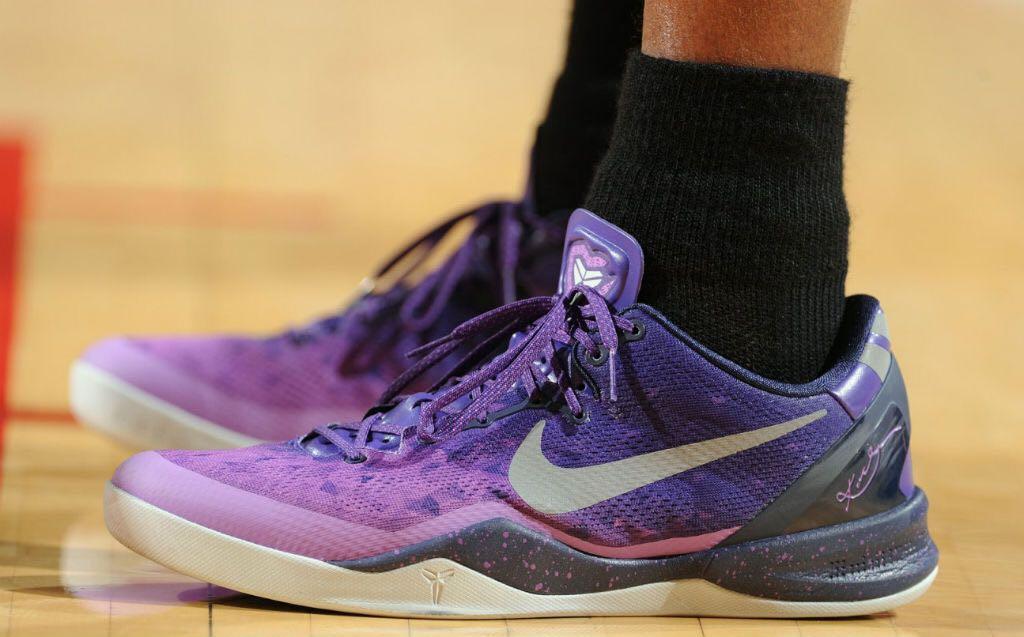 Nike Kobe 8 Playoffs Purple Platinum UK9, 男裝, 鞋, 波鞋- Carousell