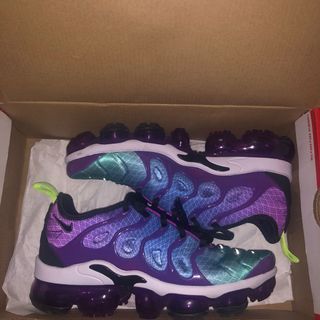 (Category: ) located in . Submitted by yyzcloset (Listing ID 1065765729, Image 1). Description: .