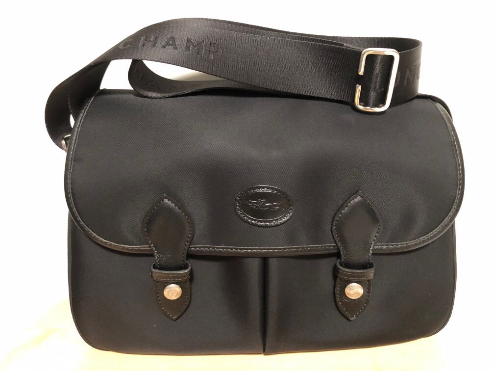 Original Longchamp Club Messenger Bag (Black), Women's Fashion, Bags