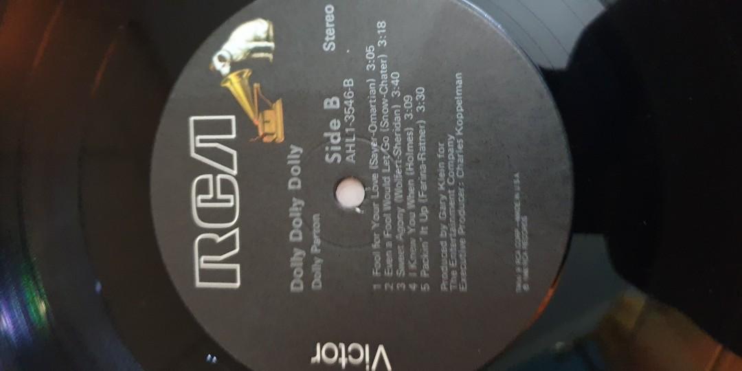 Plaka/ vinyl record. DOLLY PARTON (Category: Vinyls) located in Valenzuela. Submitted by toyharry (Listing ID 1065779931, Image 3). Description: VERY GOOD ++ CONDITION U.S pressed♥️♥️♥️.