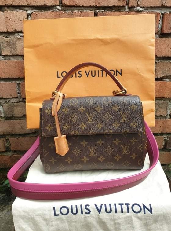 Preloved authentic Louis vuitton Lv monogram cluny bb with strap, Luxury,  Bags & Wallets on Carousell