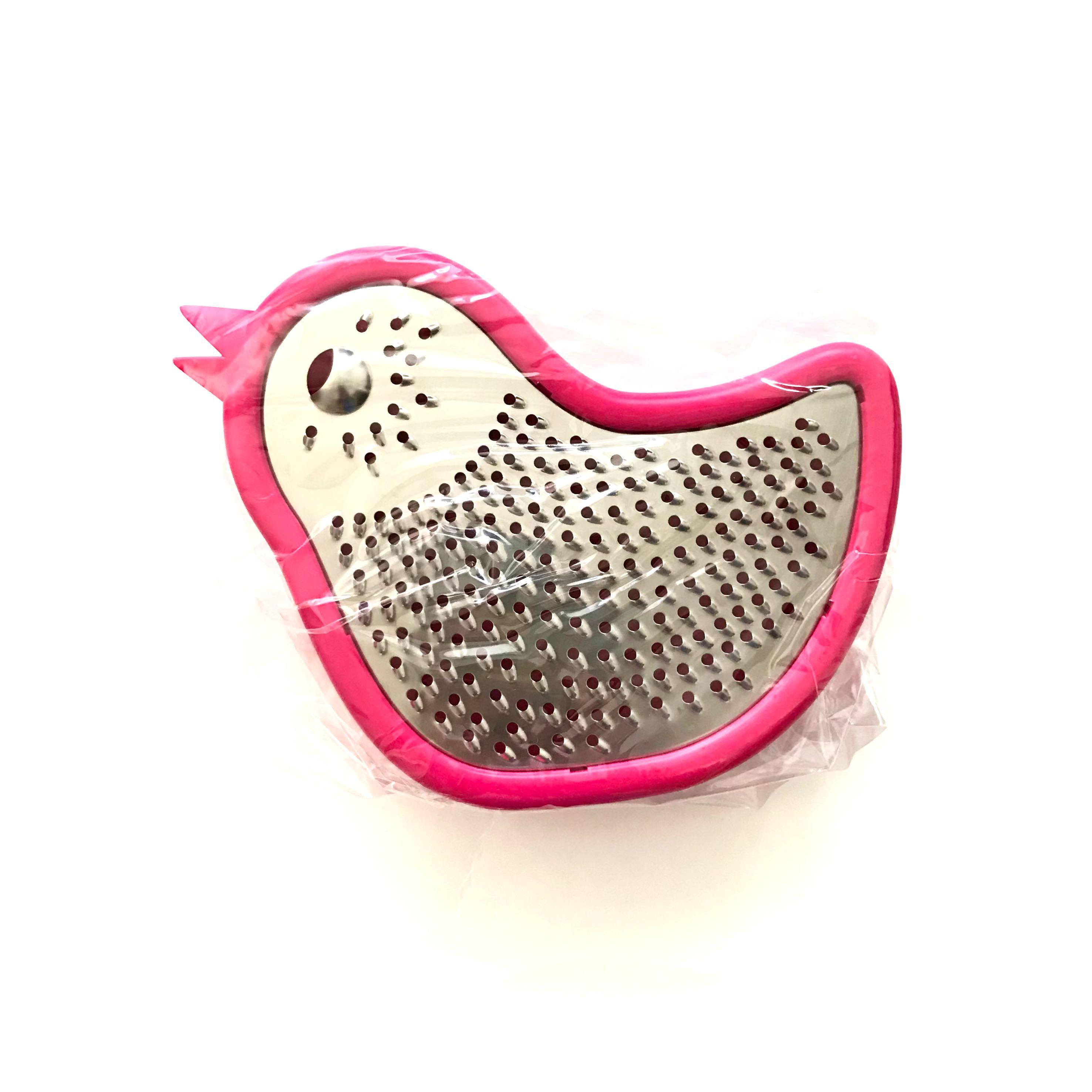 PYLONES Grater Box & Cover with Box, 傢俬＆家居, 廚具和餐具, 刀和砧板 Carousell