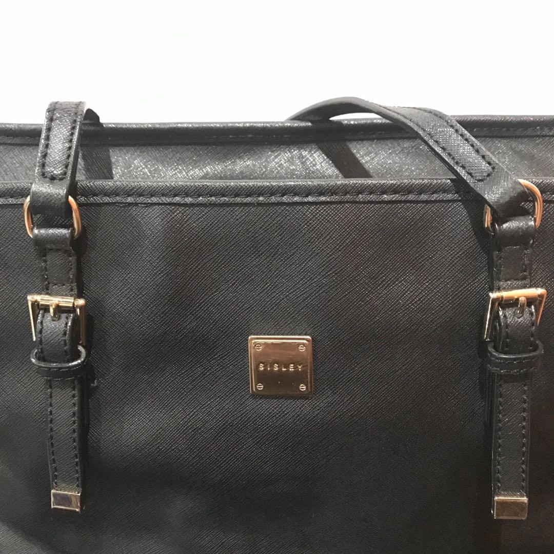 SISLEY (Category: Luxury Bags & Wallets) located in Manila. Submitted by nicefab (Listing ID 1065686348, Image 3). Description: Sisley (black) Almost Brandnew Gold Hardwares Actual Photos Posted(NO FILTER).