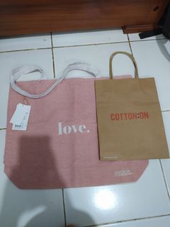 (Kategori: ) berada di . Dikirim oleh treasured_stufff (ID iklan 1065674282, Gambar 1). Deskripsi: .