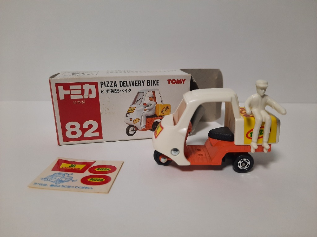 TAKARA TOMY Tomica No.99 Pizza La Delivery Bike (Blister Package) Mini Car