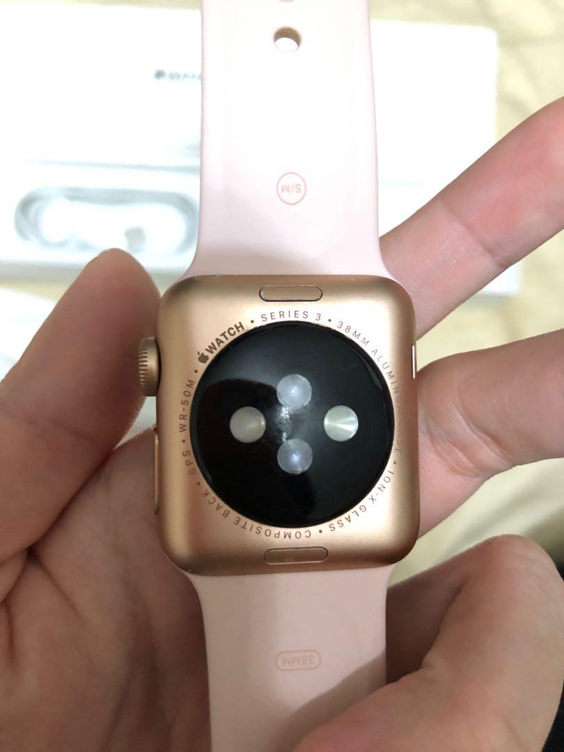 Gold aluminium apple outlet watch series 3