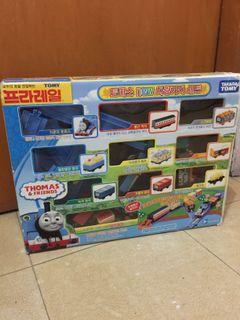 Authentic Takara Tomy (Battery-operated) Thomas train set