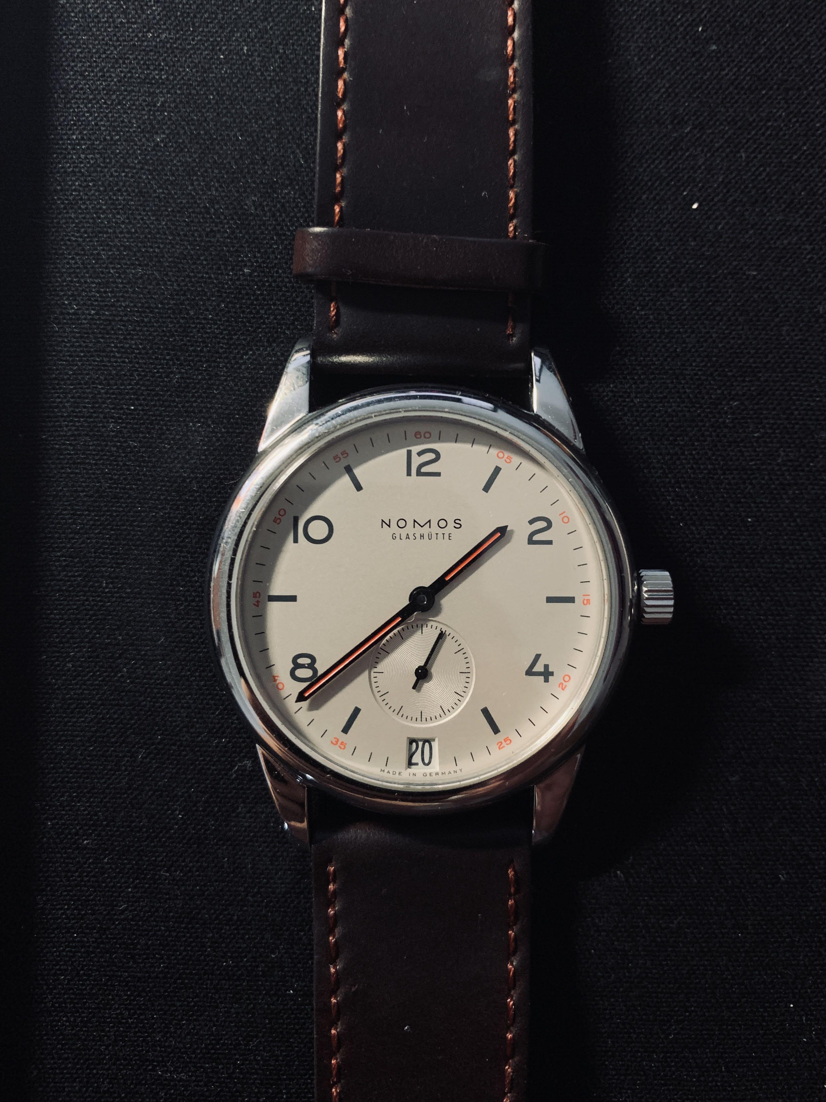 Nomos club date 733 store
