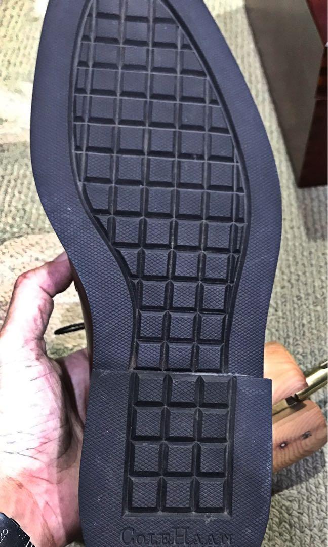 cole haan split toe black