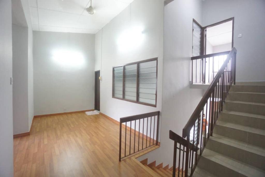 Double Storey House Seksyen 11 Shah Alam, Property, For Sale on Carousell