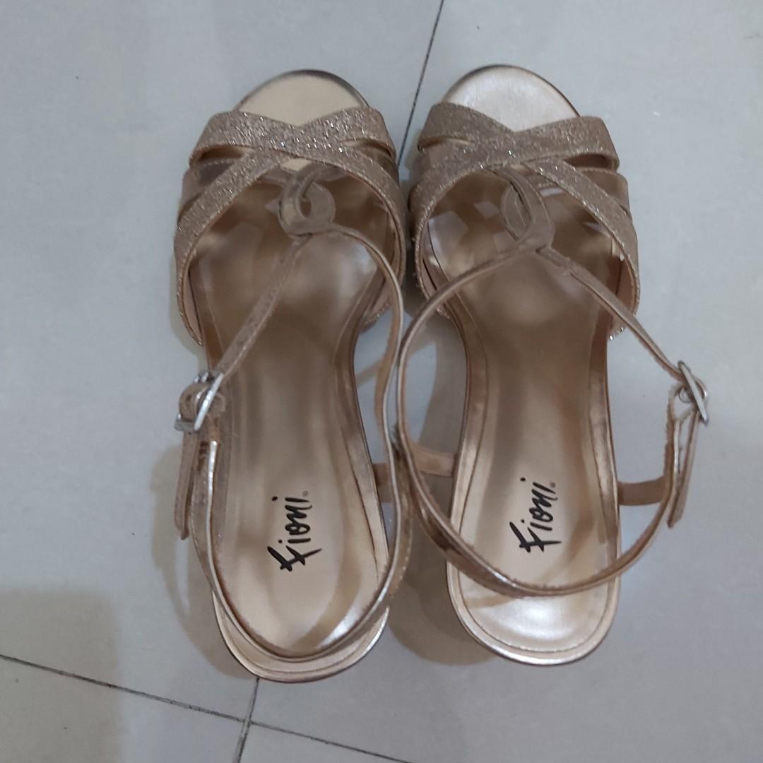 Fioni grace low heel wedge hotsell