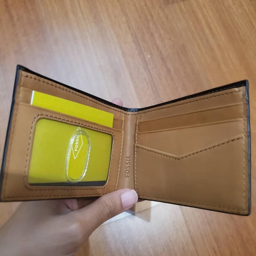 FOSSIL Benedict Front Pocket Bifold Wallet - black, Men's Fashion, Watches  & Accessories, Wallets & Card Holders on Carousell