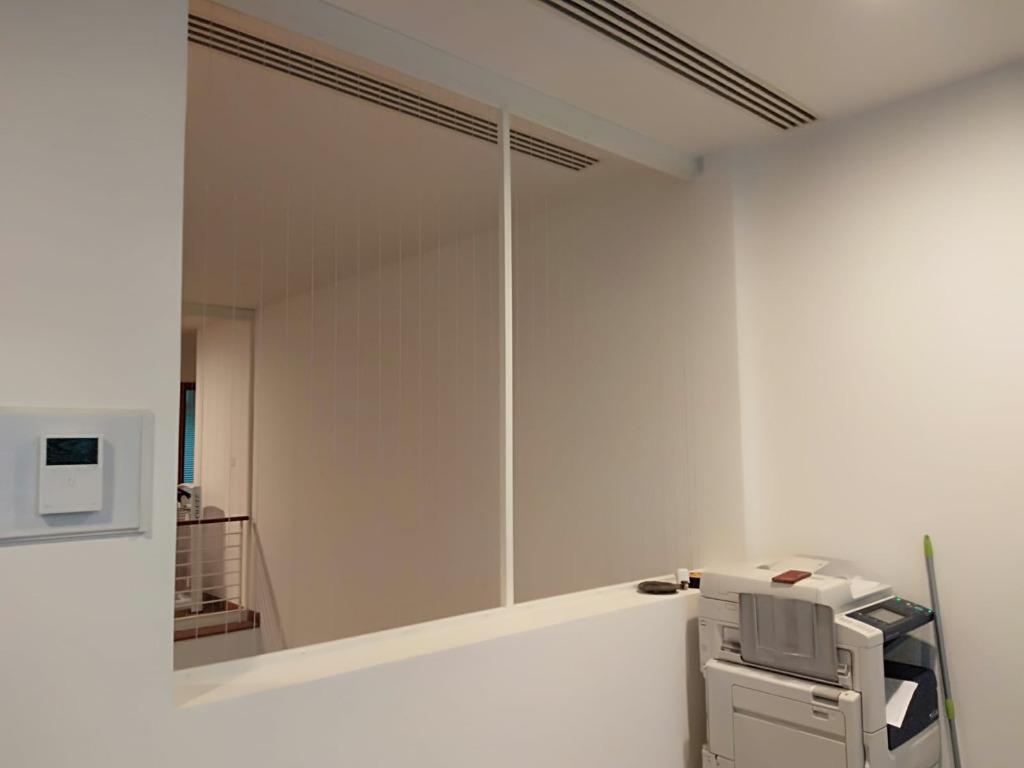 Invisible grille / Staircase invisible railing / Staircase railing ...