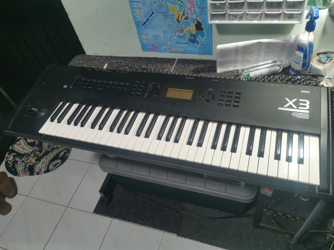 x3 keyboard synthesizer piano, Hobbies & Toys, Music & Media