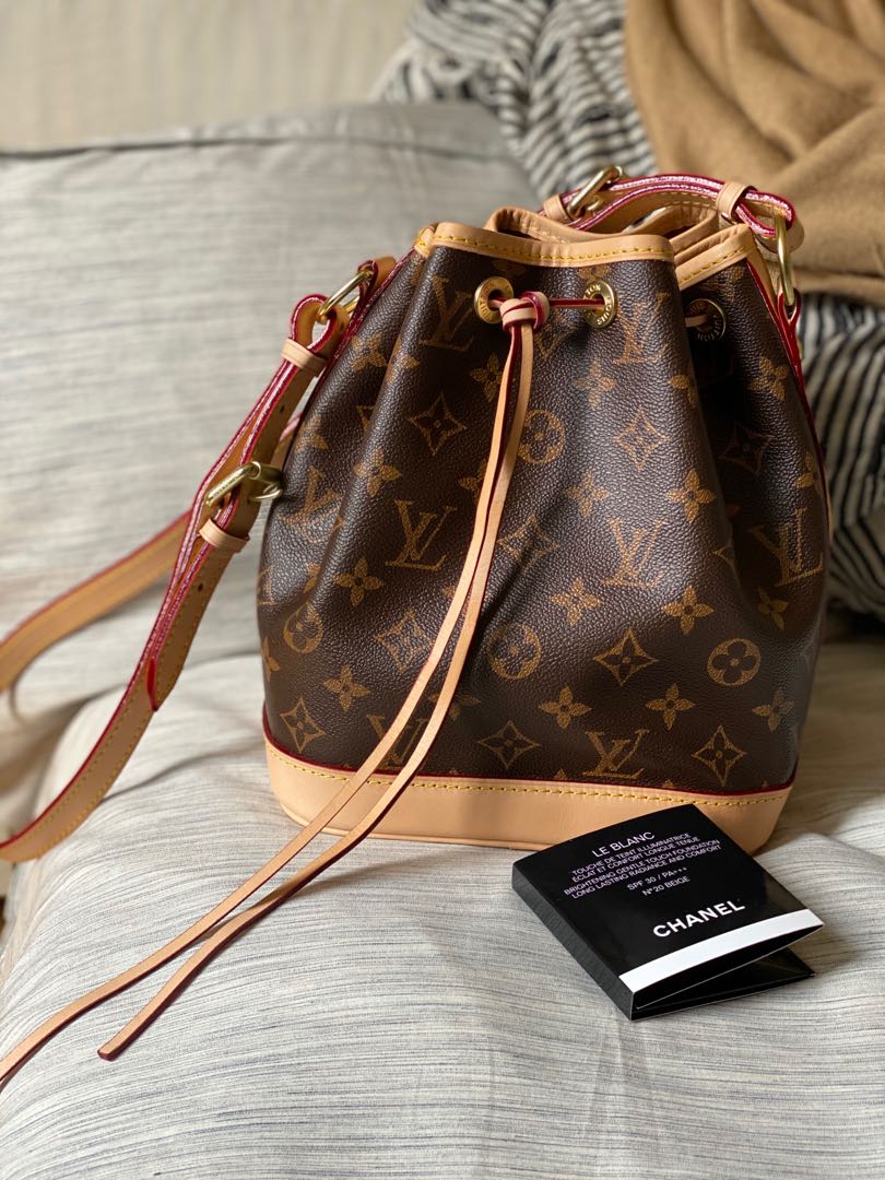 Louis Vuitton 2015 pre-owned Noe BB Bucket Bag - Farfetch