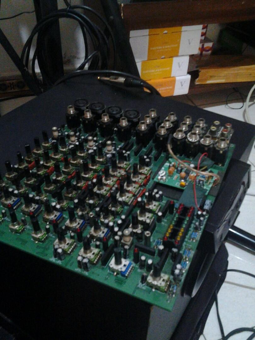 mixer_audio_online_specialist_1611821750_09f5f6f2_progressive.jpg