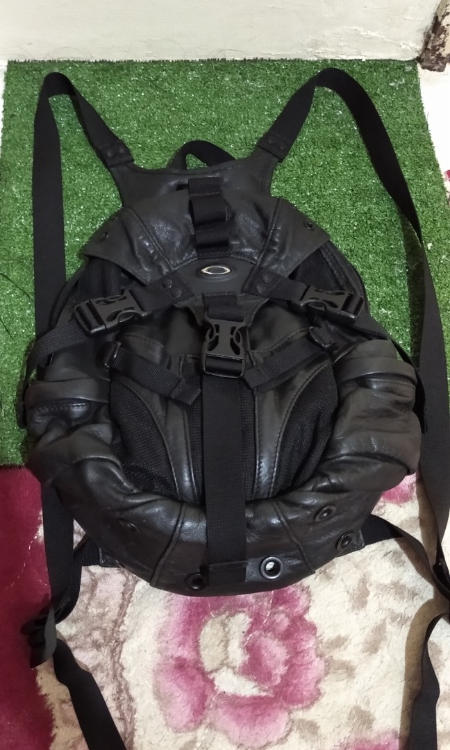 Oakley mini backpack top