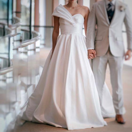 Cheap satin wedding dresses outlet