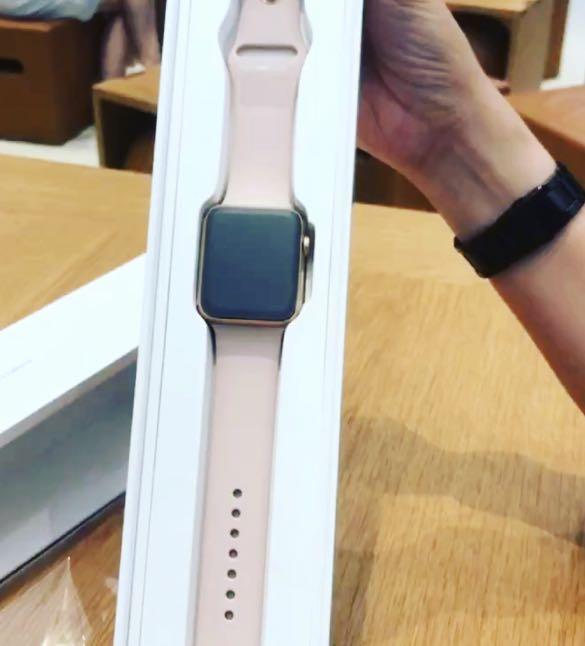 Preloved Apple iwatch series 3 38mm rose gold Mobile Phones Gadgets Wearables Smart Watches on Carousell