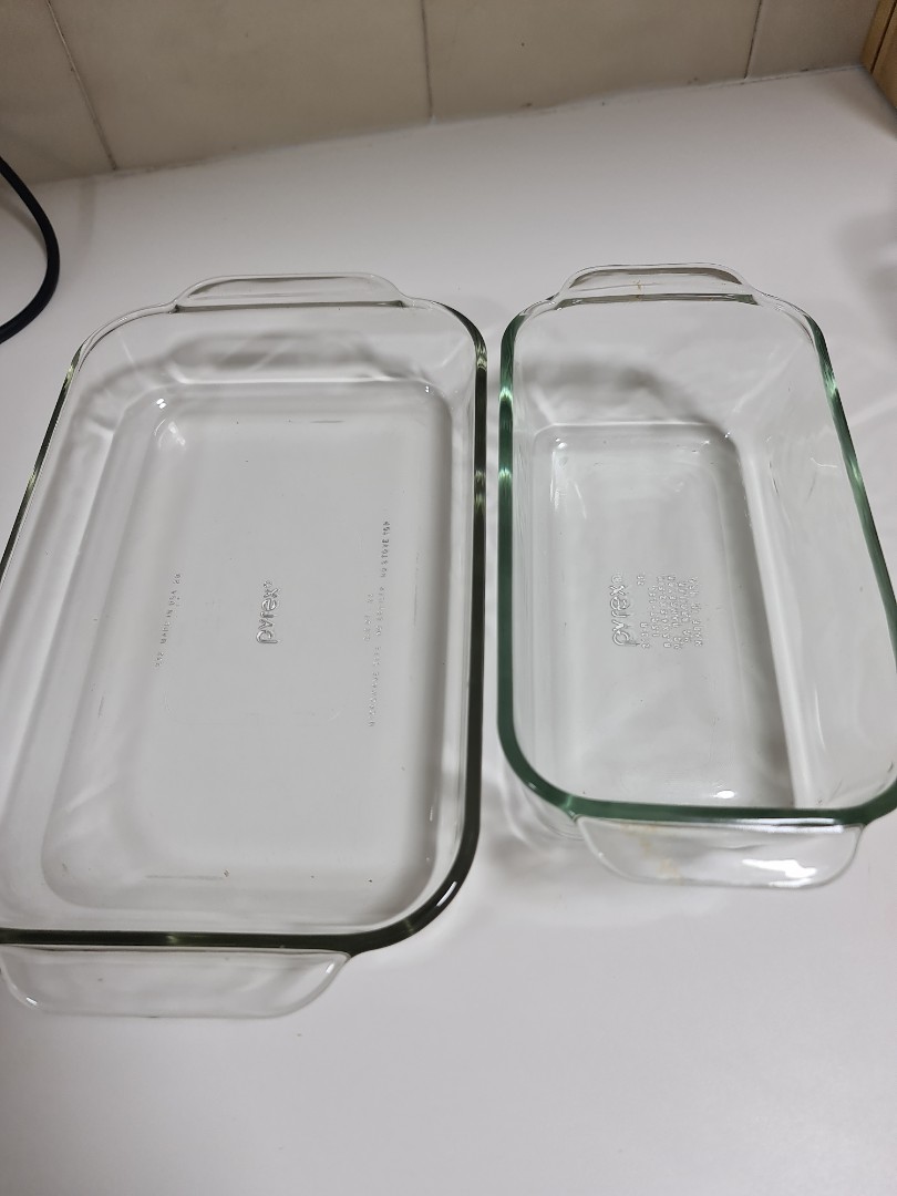 Pyrex glass oven & microwave rectangular roster, TV & Home Appliances