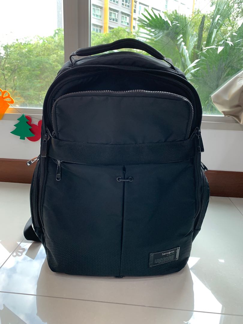 Samsonite Backpack, Women's Fashion, Bags & Wallets, Backpacks on Carousell