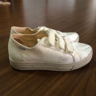 (Category: ) located in . Submitted by stylemnl (Listing ID 1065835178, Image 1). Description: .