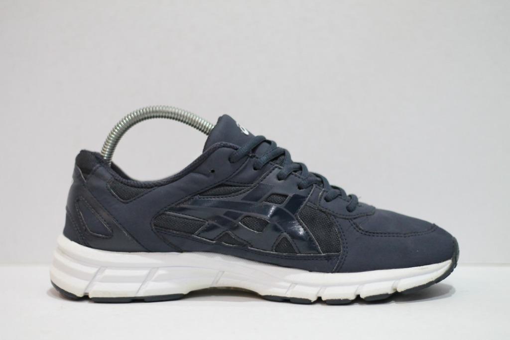 Size 7.5 UK ASICS GEL OMAIS 3 Running Shoe