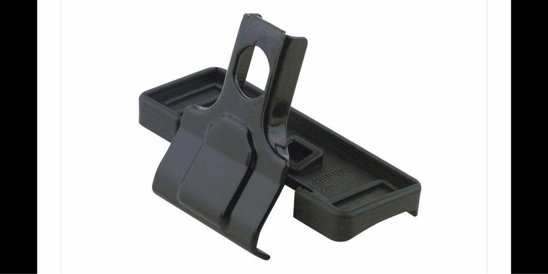 Thule Rapid System 753 in Thule Fixpoint Kit 4023