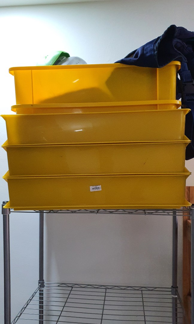 Tray Roti Kuning