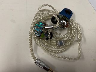 （分類：）位於 。 由 deamonheretic 提交（商品編號 1065916883，圖片 1）。簡介： 。