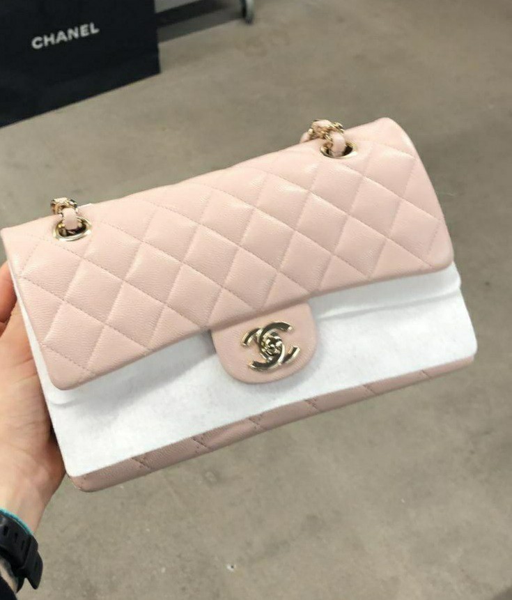 🦄💖 BRAND NEW: Chanel 21C Small Classic Flap (Rose Clair/ Light Pink)  (Non-nego), Luxury, Bags & Wallets on Carousell