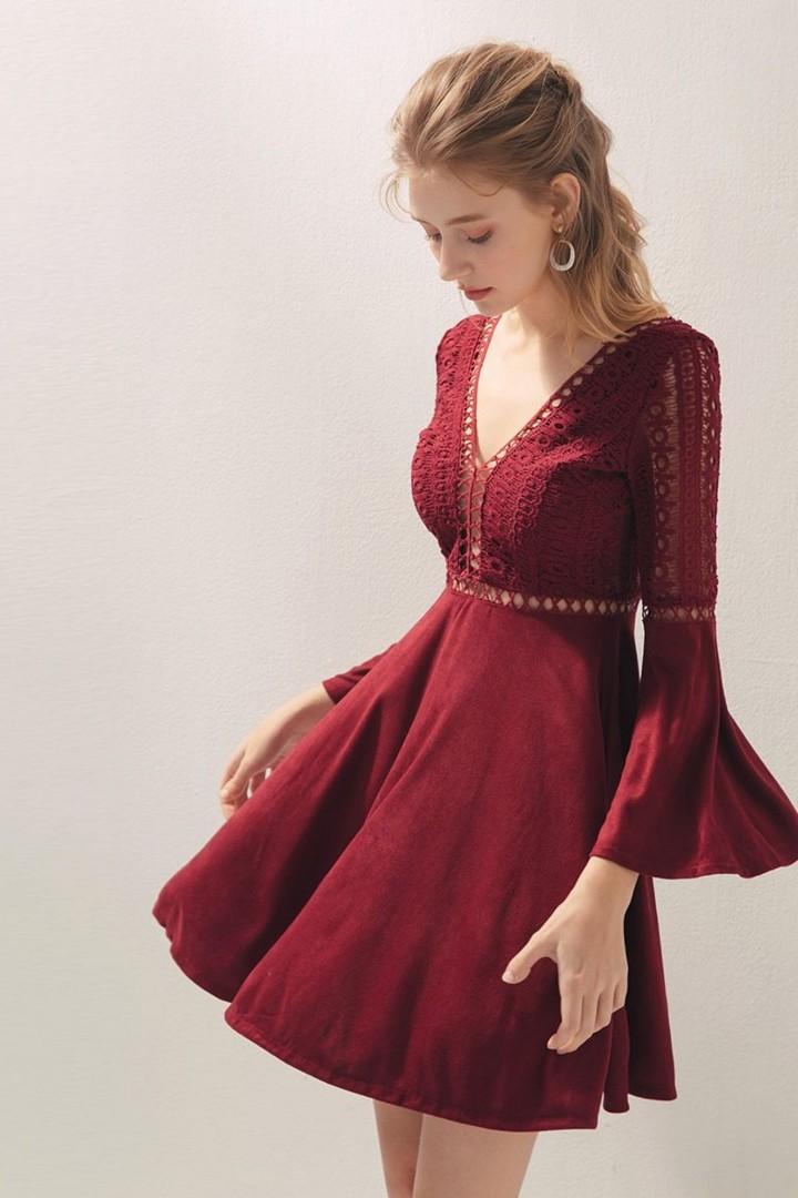 Trumpet shop sleeve dress