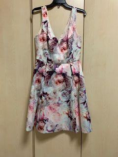 BNWOT Forever New Floral Dress
