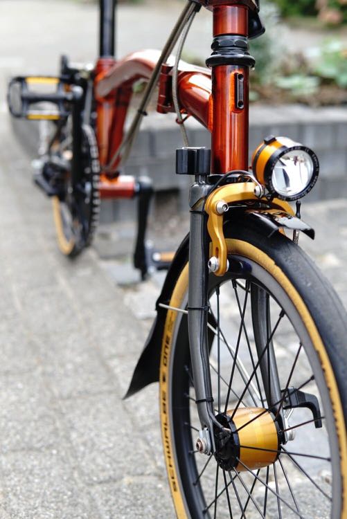 Brompton Schwalbe ONE Tires. Limited Sports Equipment Bicycles