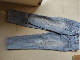 Celana Jeans