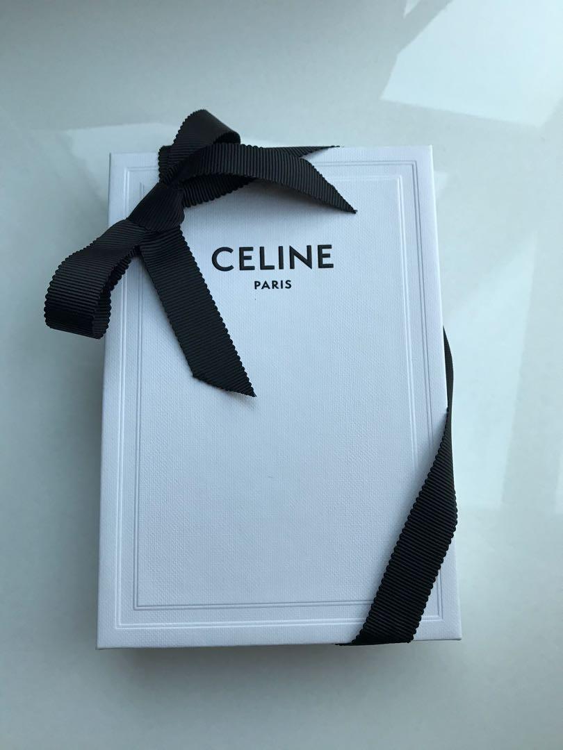 Celine Small Strap Wallet, 名牌, 手袋及銀包- Carousell