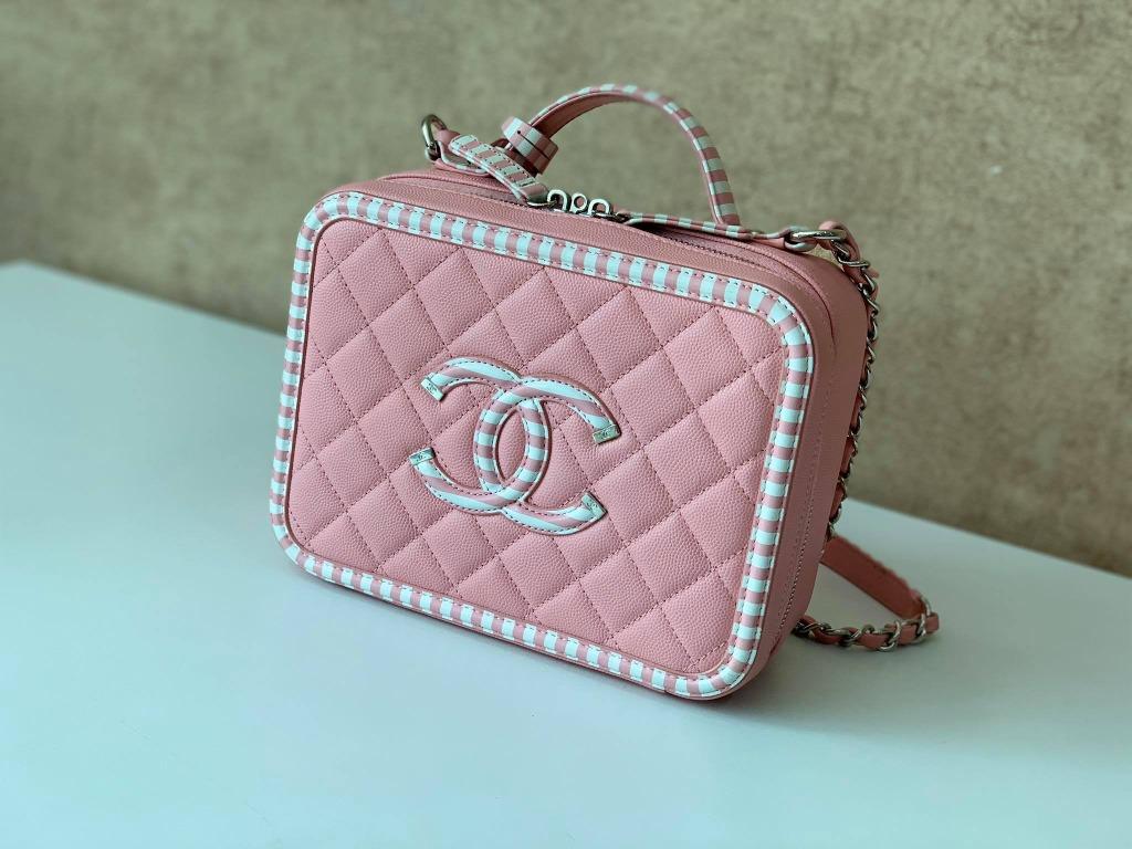 CHANEL A93343 LARGE CC FILIGREE GRAINED VANITY CASE BAG