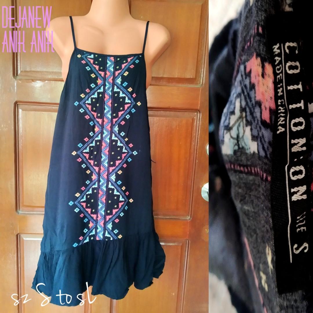 Cotton On summer dress (Category: Dresses) located in Manila. Submitted by keri.queri (Listing ID 1066174452, Image 1). Description: preloved rarely used price negotiable (bigger discount for 6pcs & up) Cash on pick up @95 small box LBC anywhere in the country Gogo express send me your deets so we can check the sf MOP: BDO/Robinsons/Gcash or any payment centers.