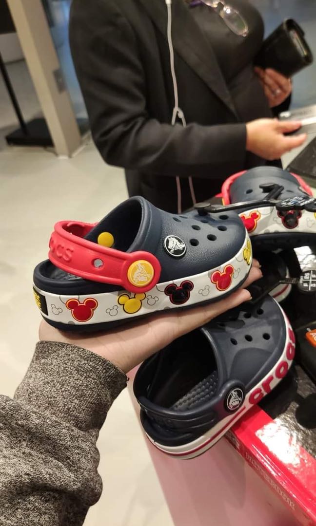 Crocs mickey light up hot sale