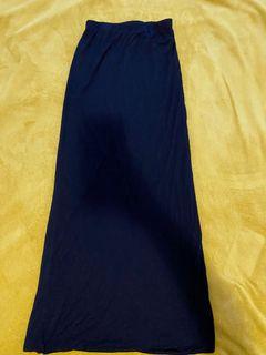 Fitted black maxi skirt