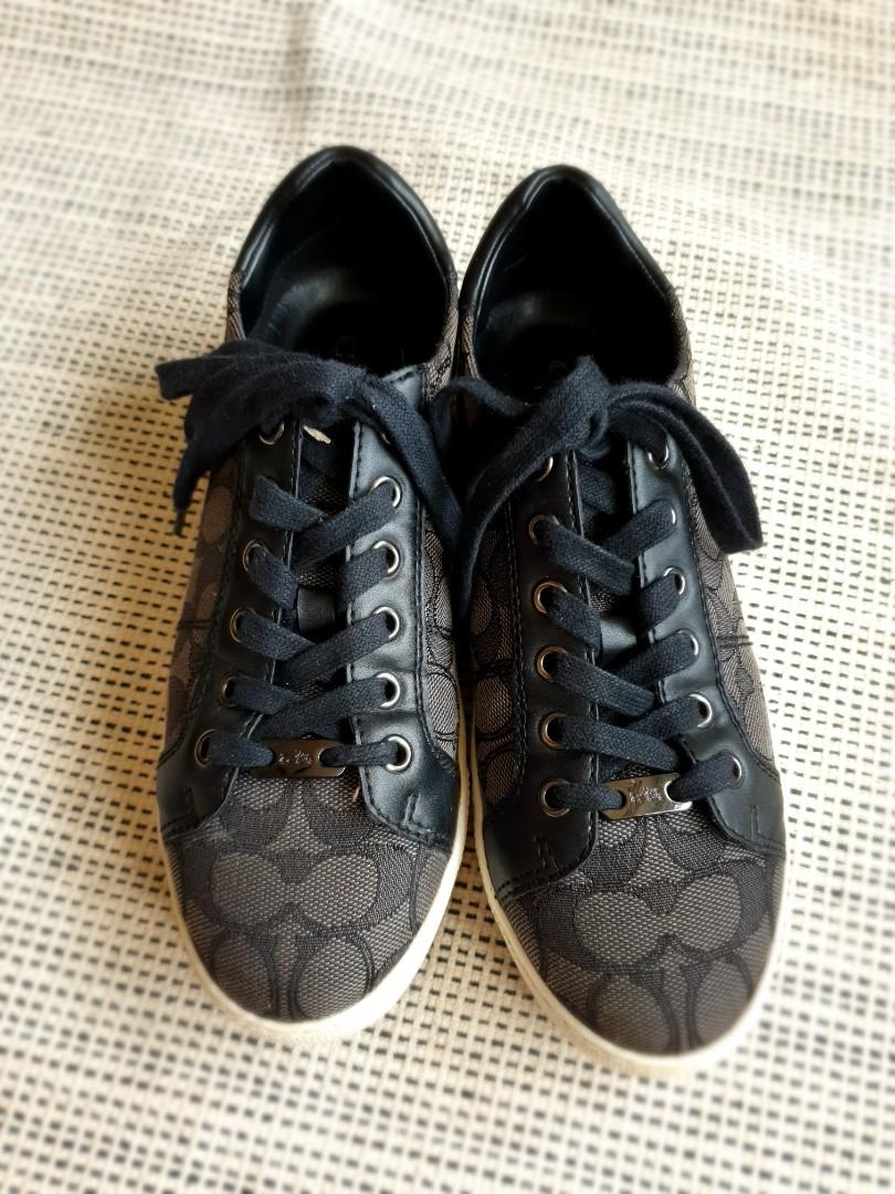 sepatu sneakers coach